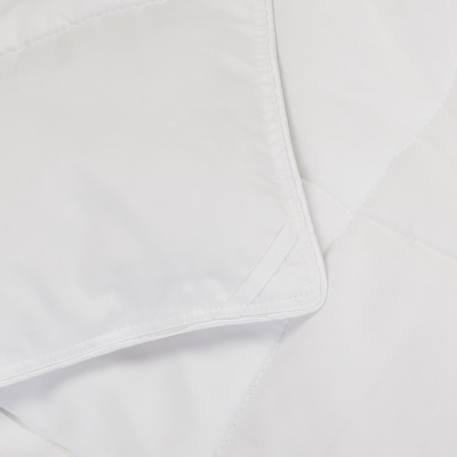 Light bedding Lightweight Comfort American Styled Bedding from Slumber Cloud